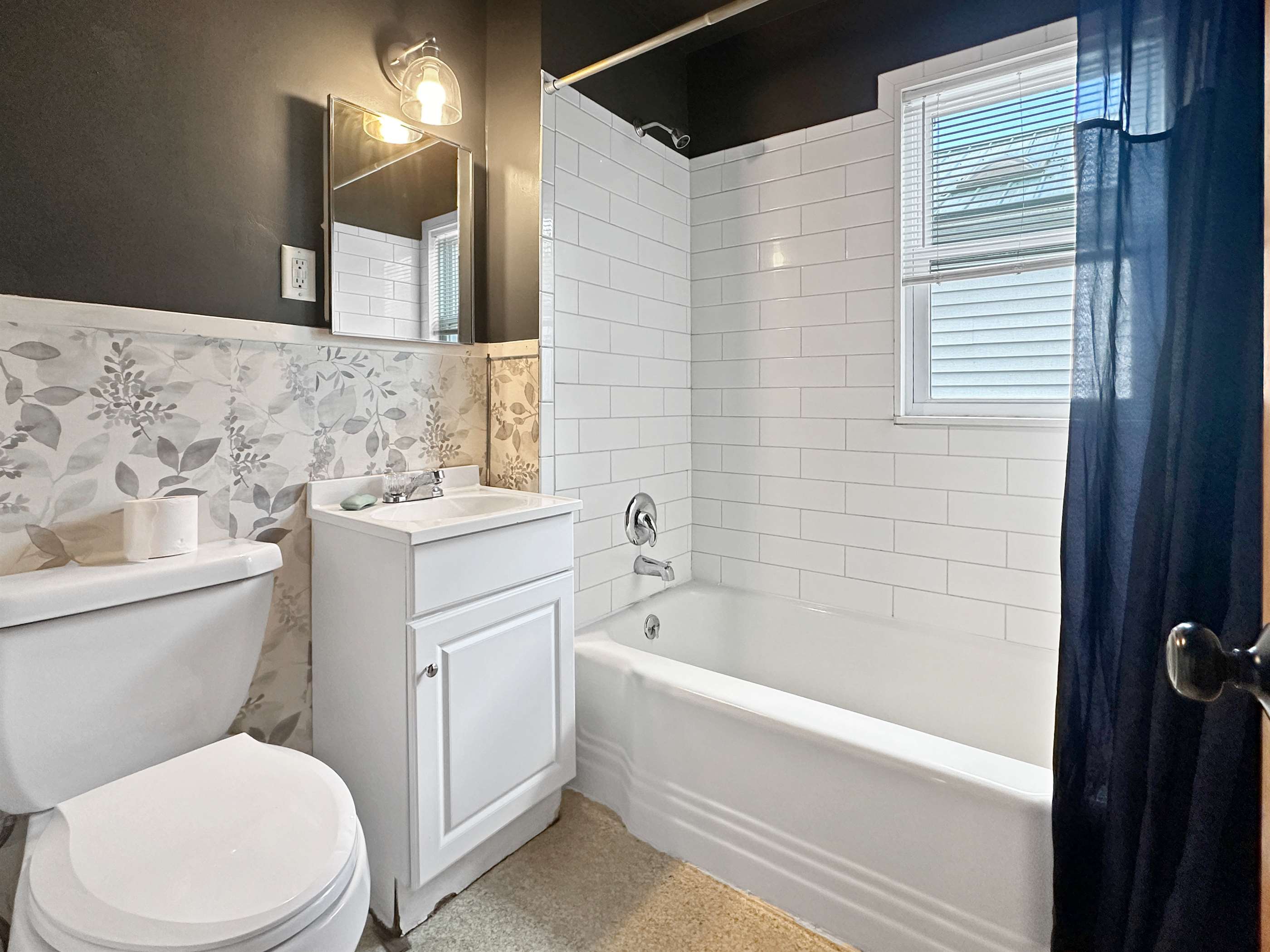 537 E 5th St, Ashland, OH 44805