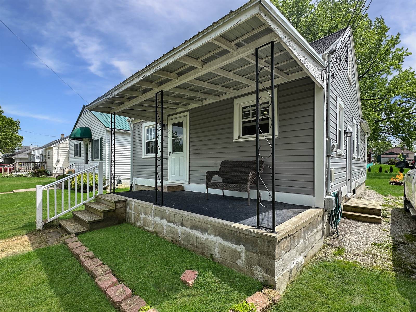 537 E 5th St, Ashland, OH 44805