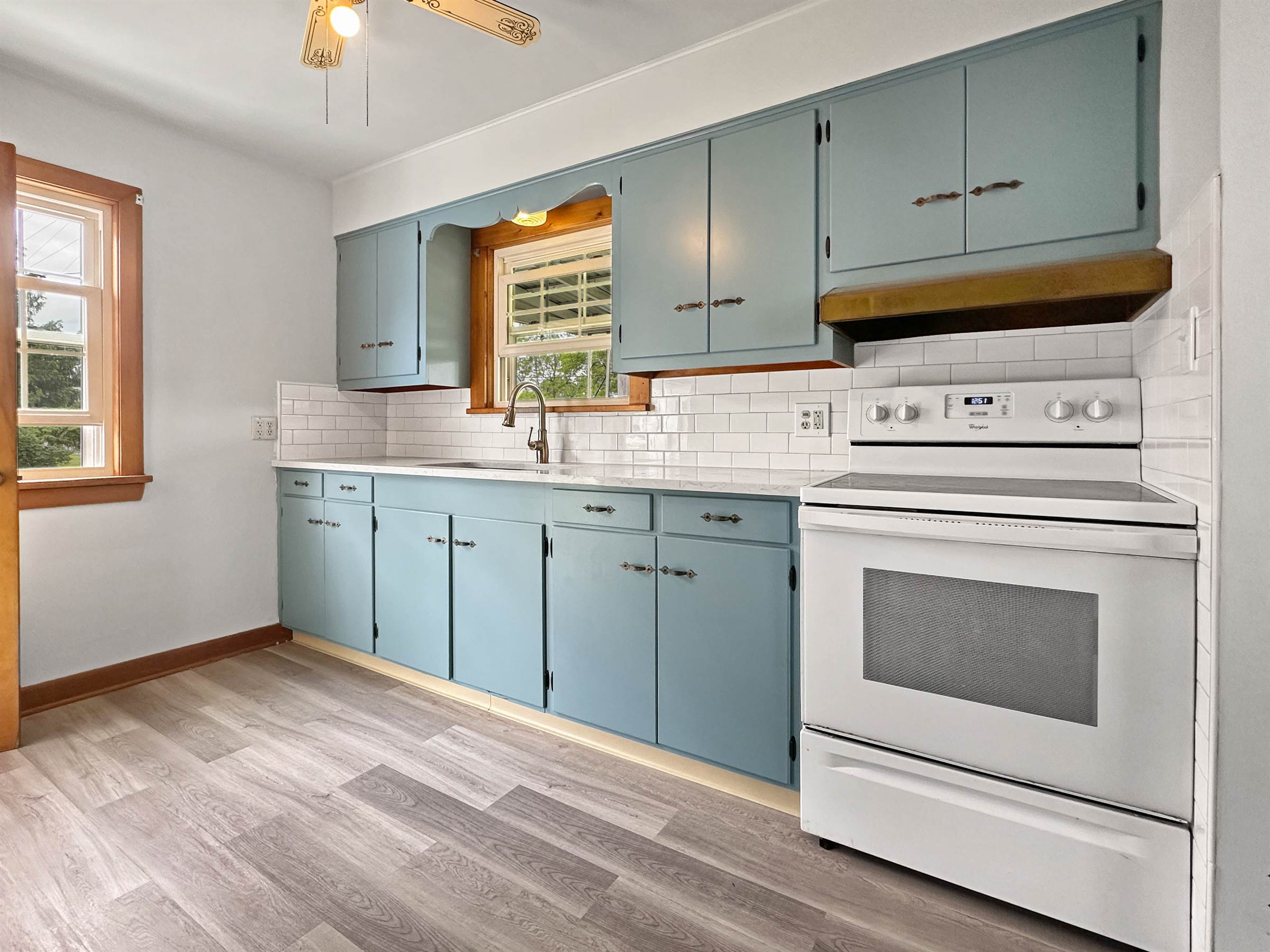 537 E 5th St, Ashland, OH 44805