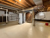 537 E 5th St, Ashland, OH 44805