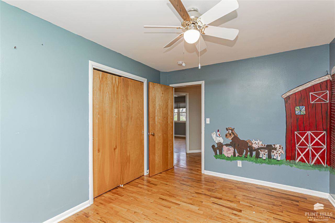 2526 Old Hwy 40, Junction City, KS 66441