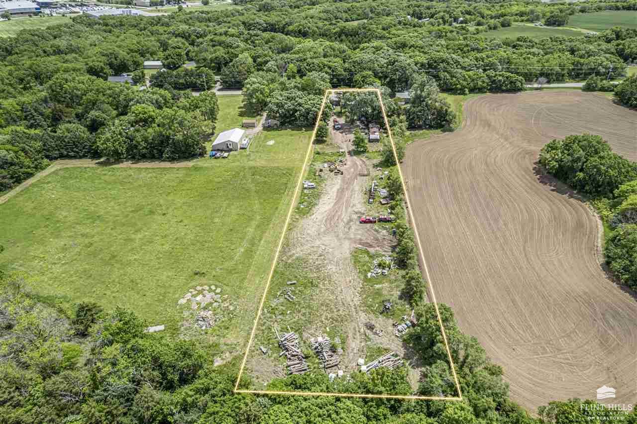 2526 Old Hwy 40, Junction City, KS 66441