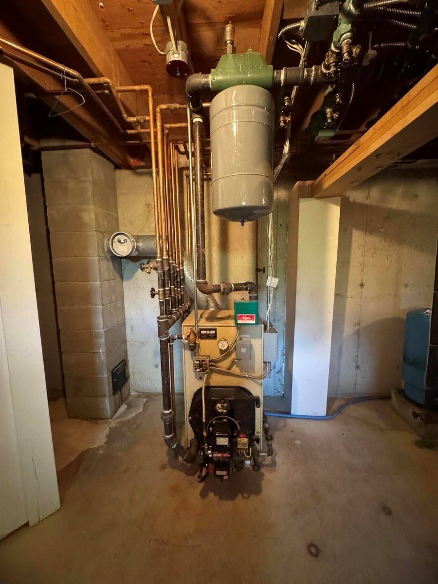 898 Sebec Village Road, Sebec, ME 04481