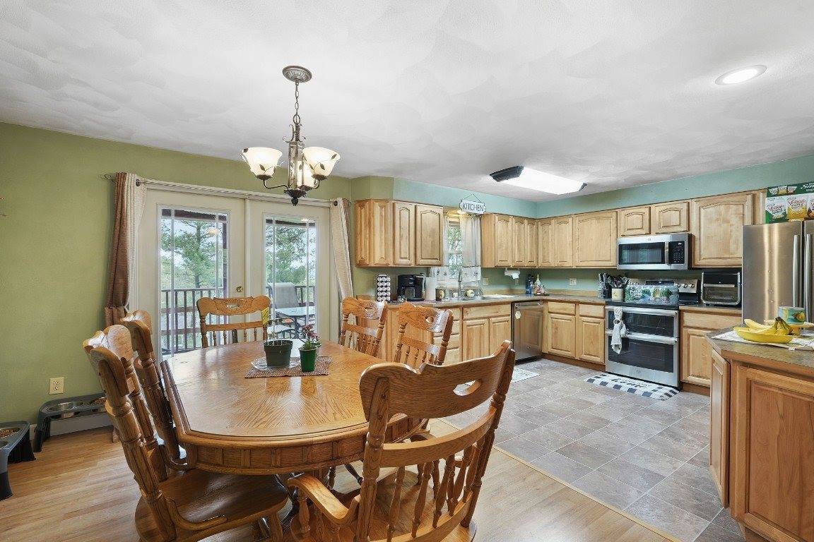 1018 Milan Avenue, Endicott, NY 13760