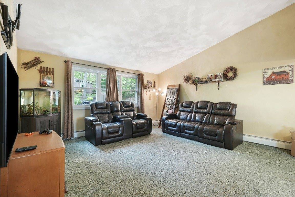 1018 Milan Avenue, Endicott, NY 13760