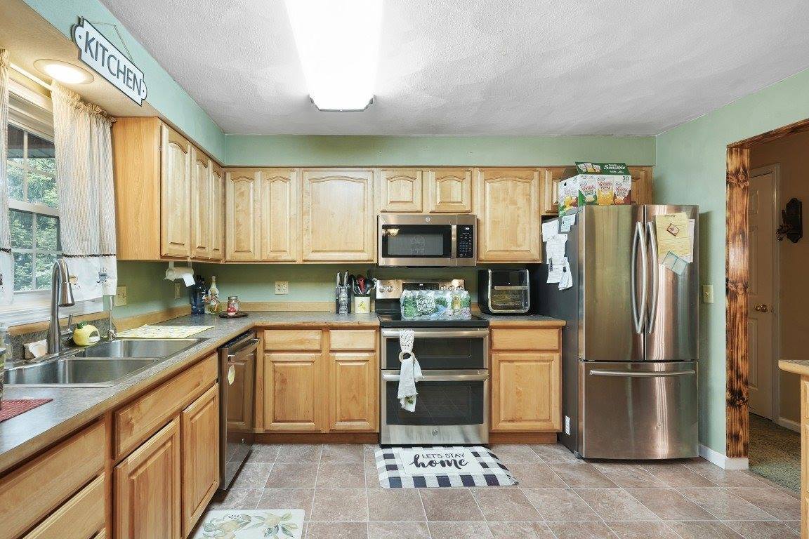 1018 Milan Avenue, Endicott, NY 13760