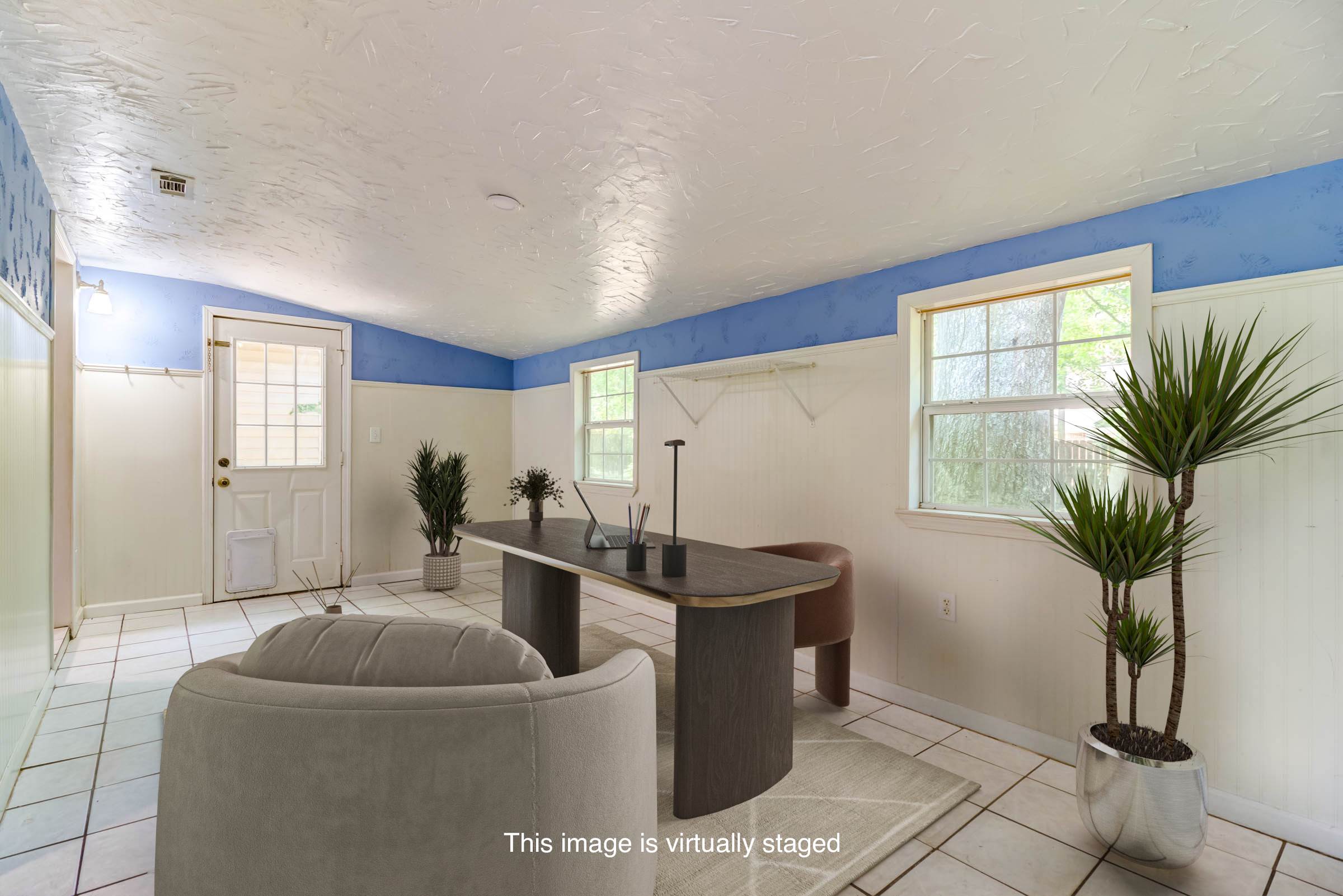 3217 N 2nd Street, Ocean Springs, MS 39564