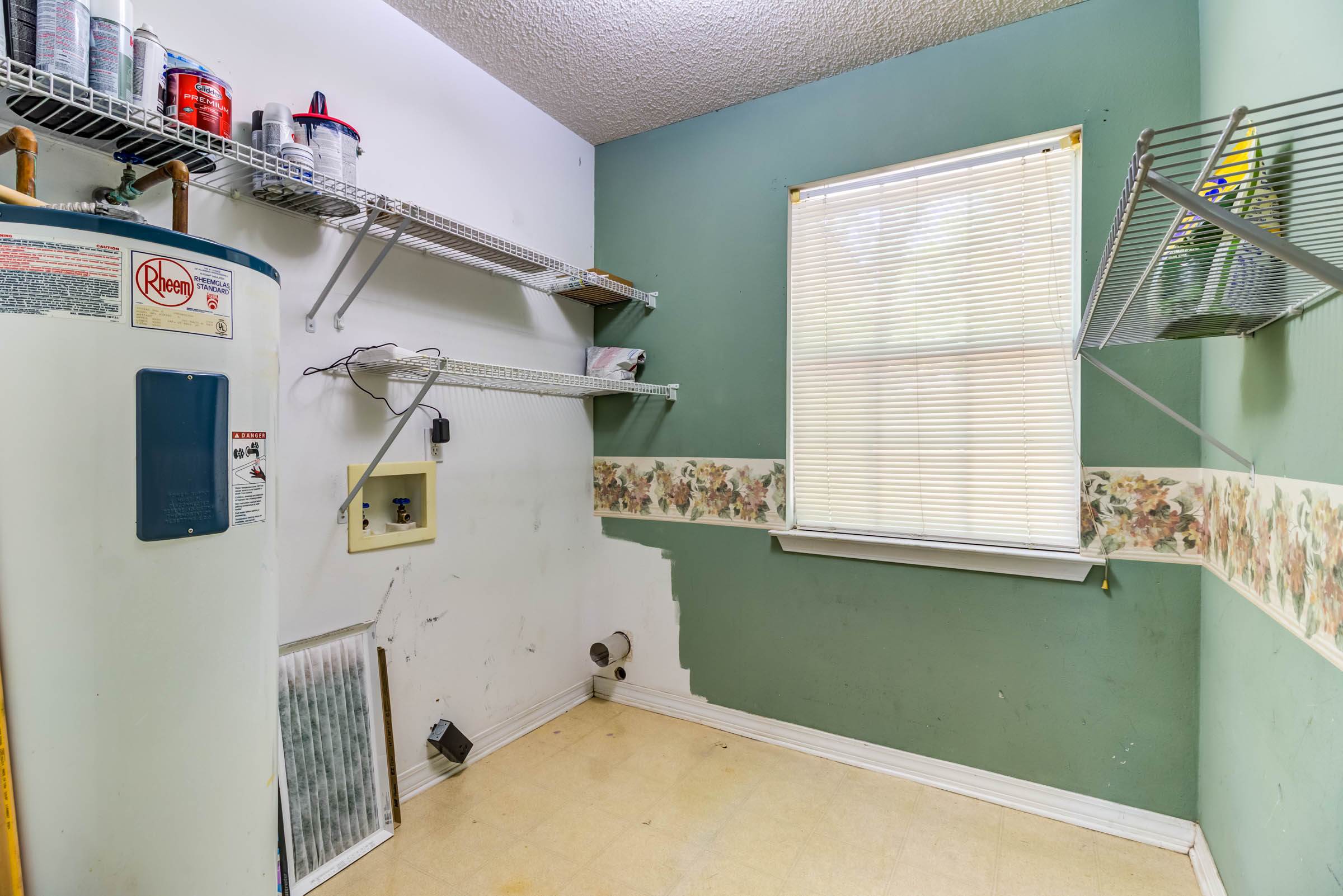 3217 N 2nd Street, Ocean Springs, MS 39564