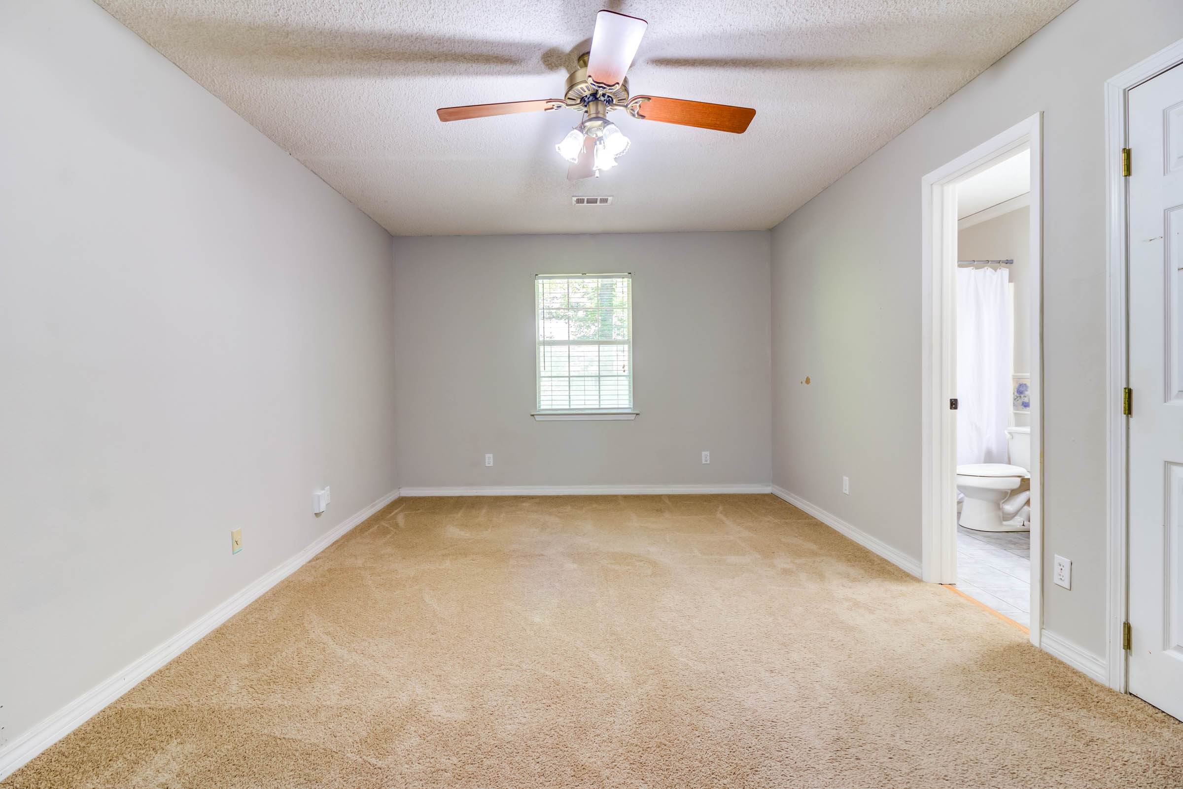 3217 N 2nd Street, Ocean Springs, MS 39564