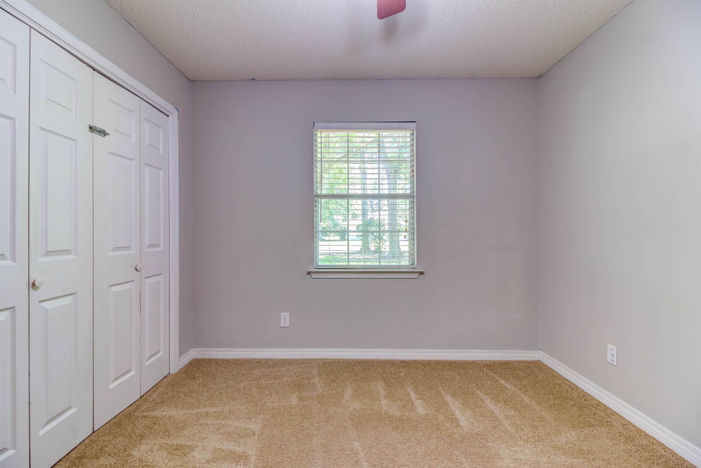 3217 N 2nd Street, Ocean Springs, MS 39564