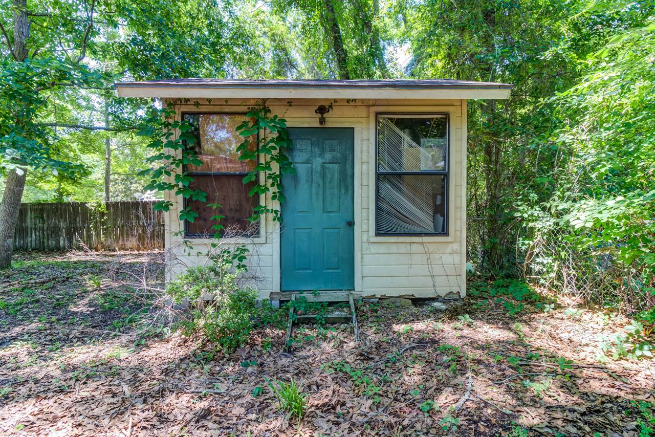 3217 N 2nd Street, Ocean Springs, MS 39564