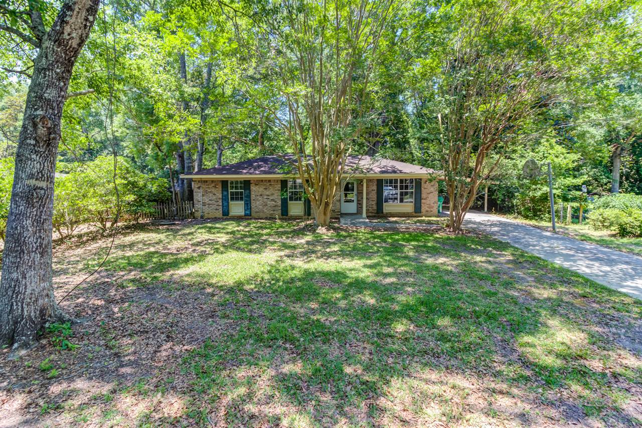3217 N 2nd Street, Ocean Springs, MS 39564