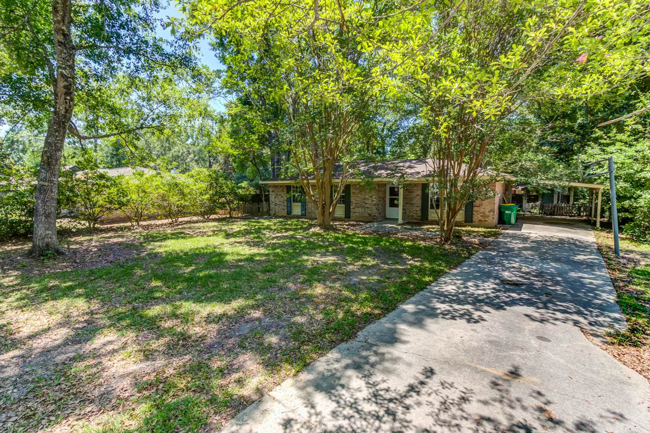 3217 N 2nd Street, Ocean Springs, MS 39564