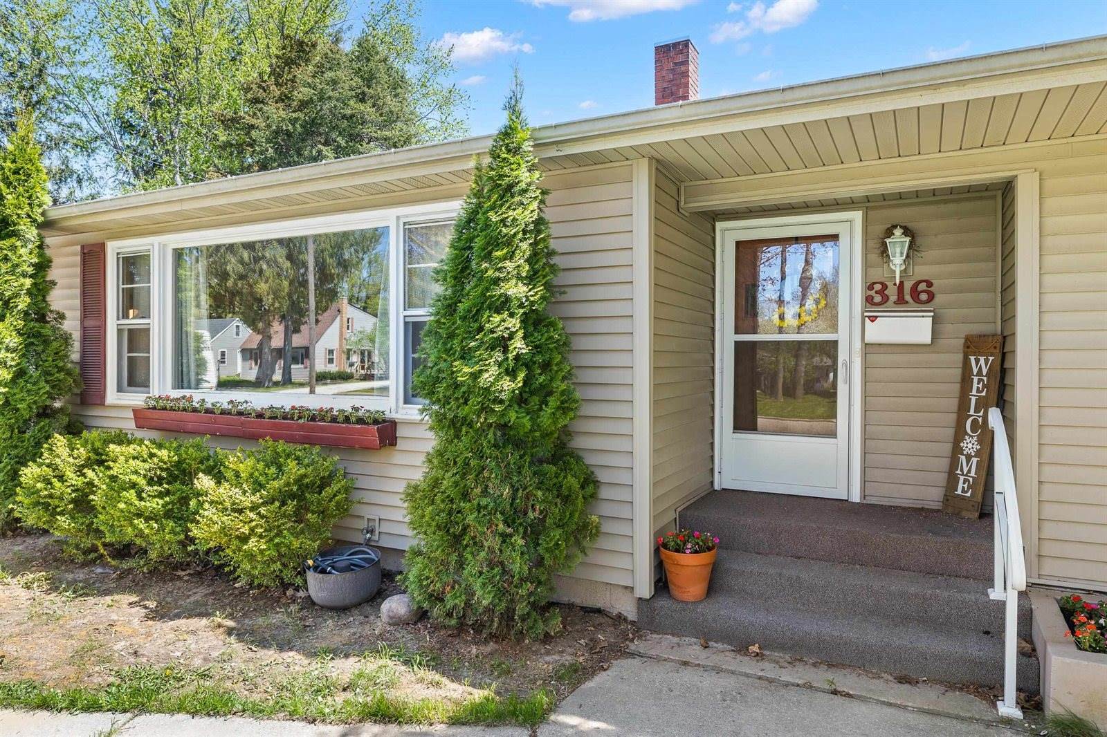 316 Capital Street, Wisconsin Dells, WI 53965