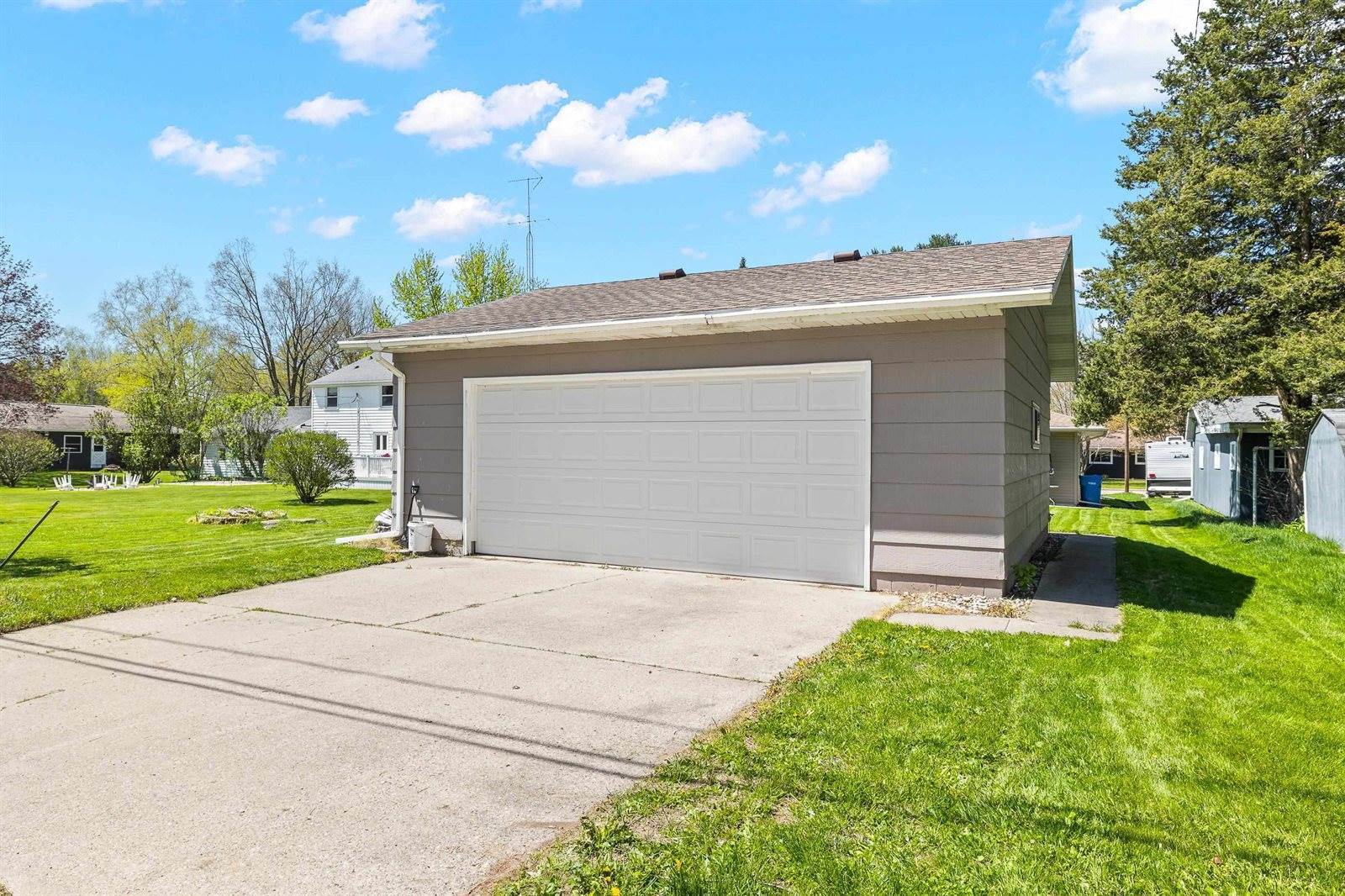 316 Capital Street, Wisconsin Dells, WI 53965