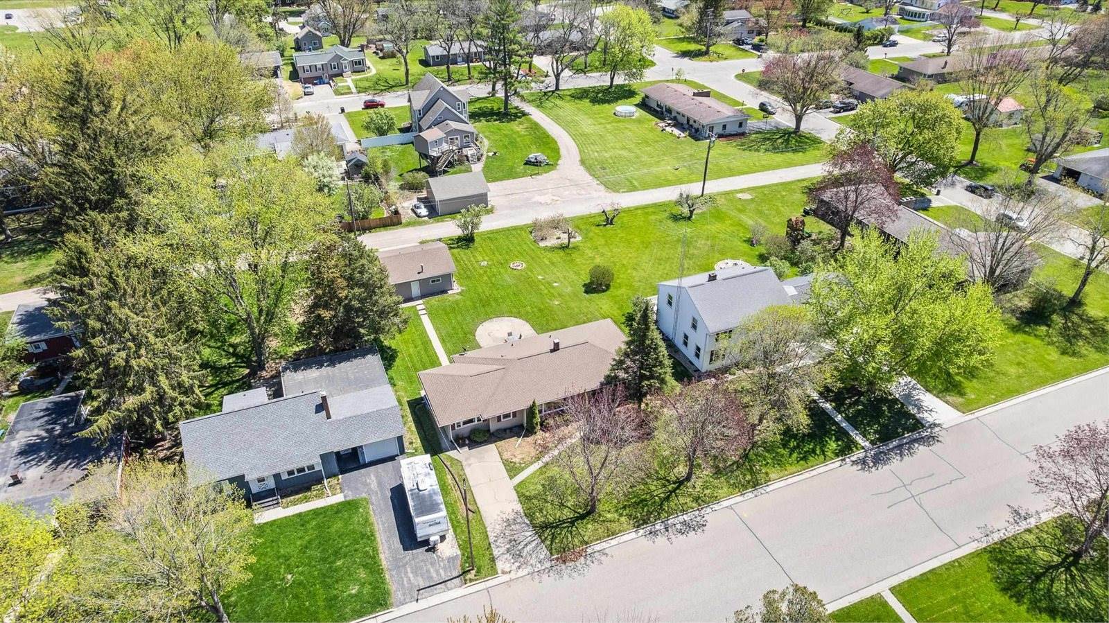 316 Capital Street, Wisconsin Dells, WI 53965