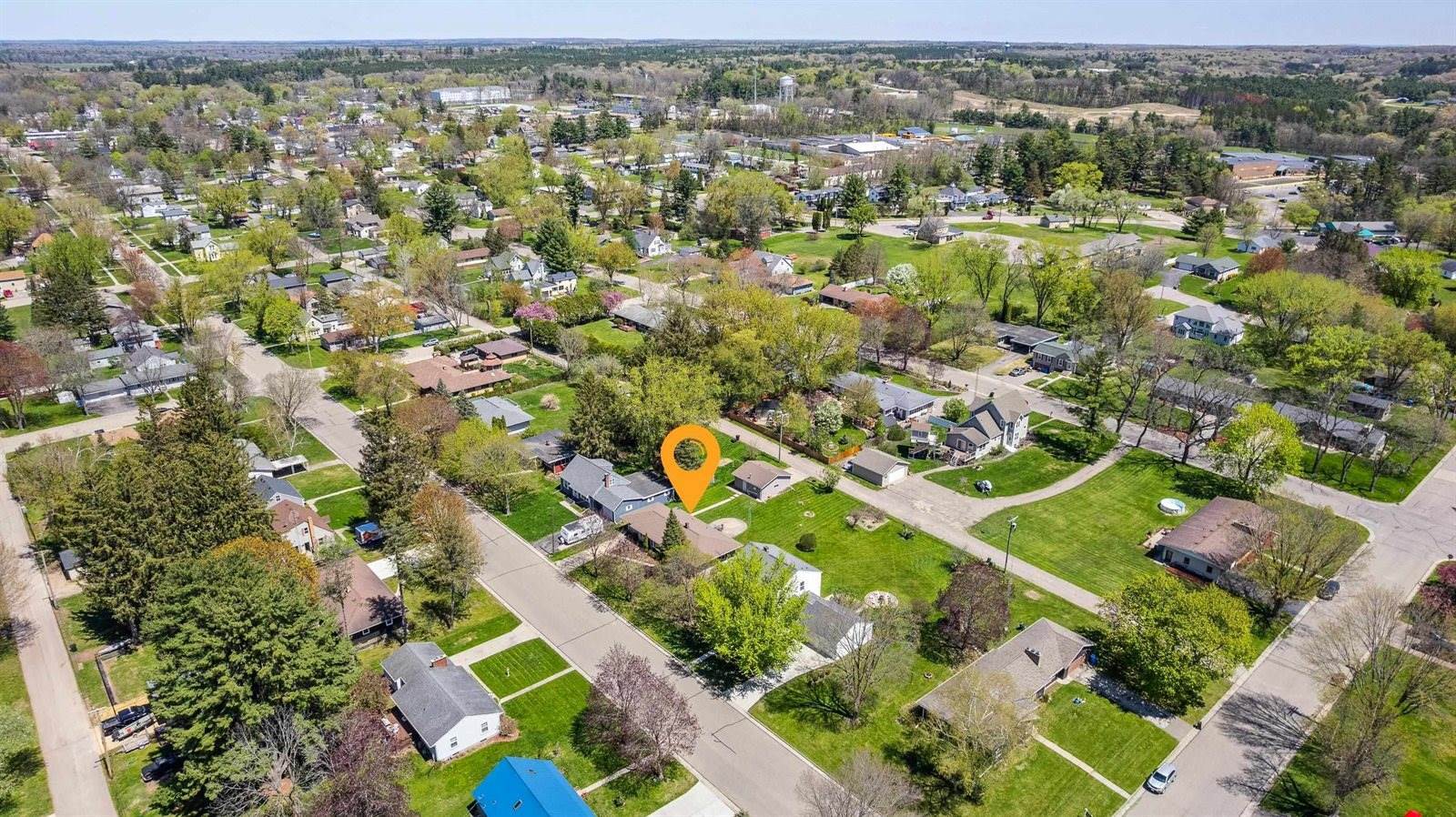 316 Capital Street, Wisconsin Dells, WI 53965