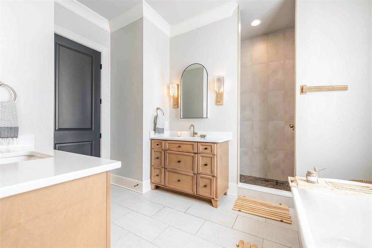 916 Drakes Ridge Lane, Bowling Green, KY 42103