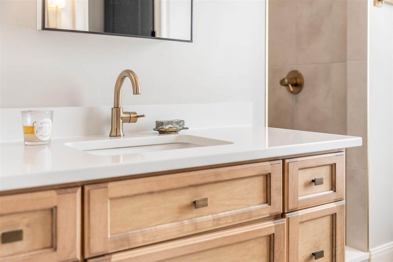 916 Drakes Ridge Lane, Bowling Green, KY 42103