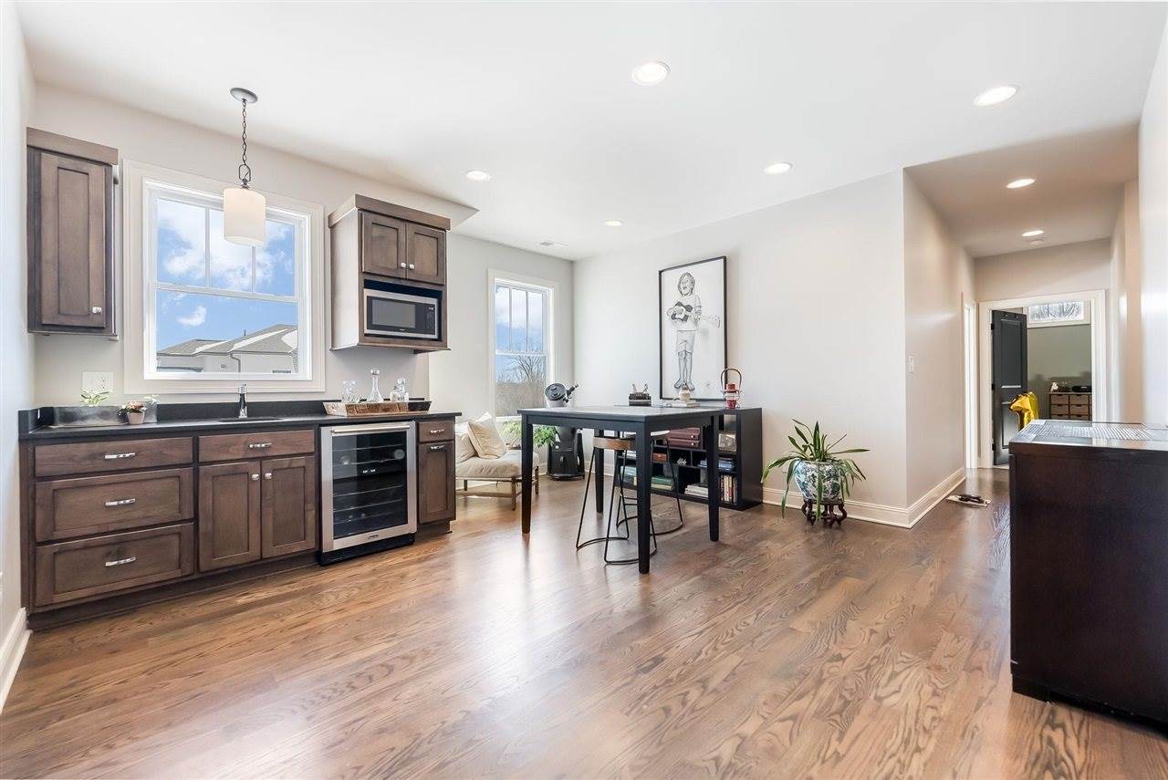 916 Drakes Ridge Lane, Bowling Green, KY 42103