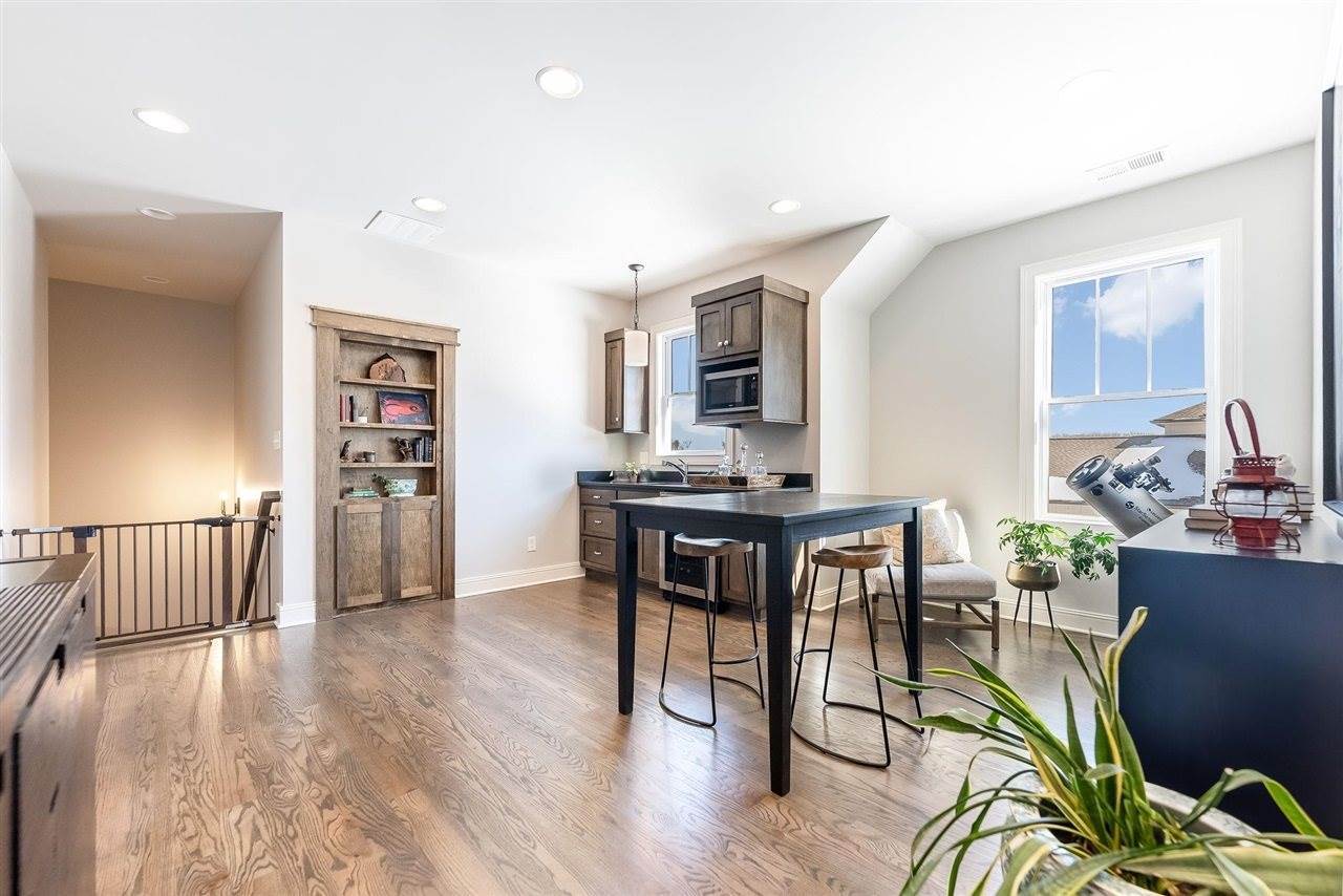 916 Drakes Ridge Lane, Bowling Green, KY 42103