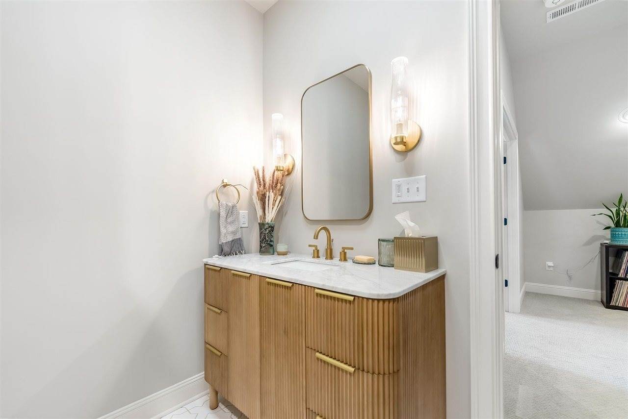 916 Drakes Ridge Lane, Bowling Green, KY 42103