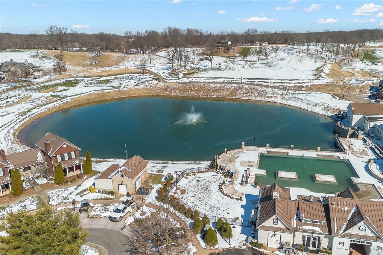 916 Drakes Ridge Lane, Bowling Green, KY 42103