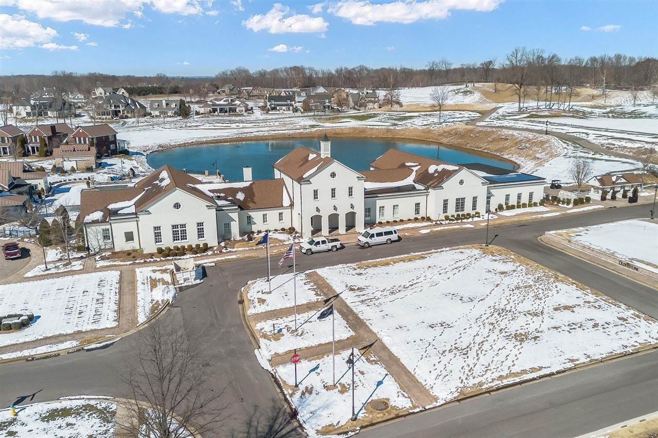 916 Drakes Ridge Lane, Bowling Green, KY 42103