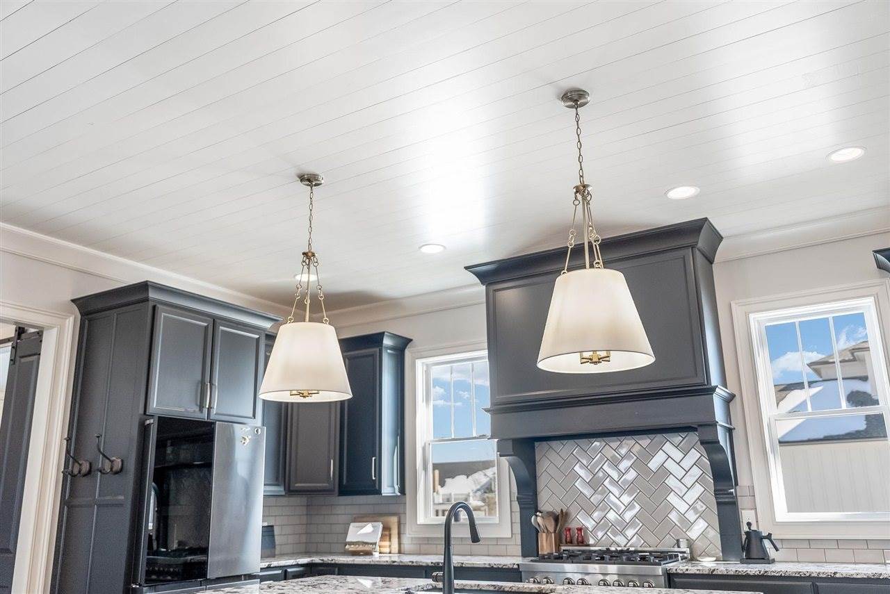 916 Drakes Ridge Lane, Bowling Green, KY 42103