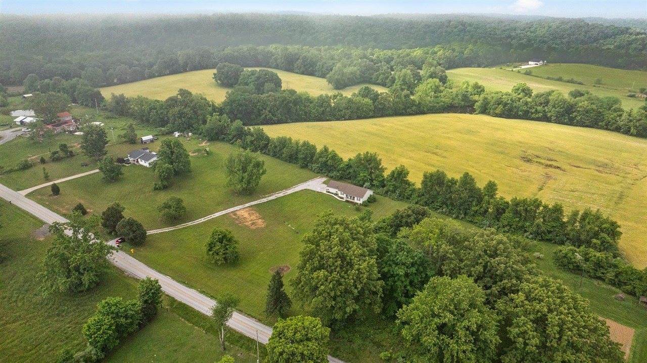 6835 Penns Chapel Road, Bowling Green, KY 42101