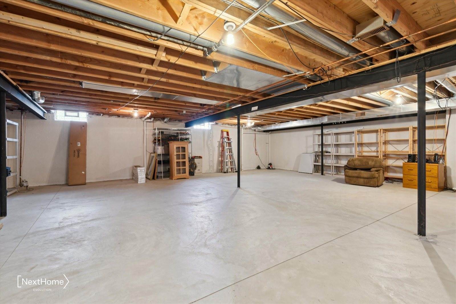 16957 Sunflower Drive, BrownstownCharterTownship_Wayne, MI 48173