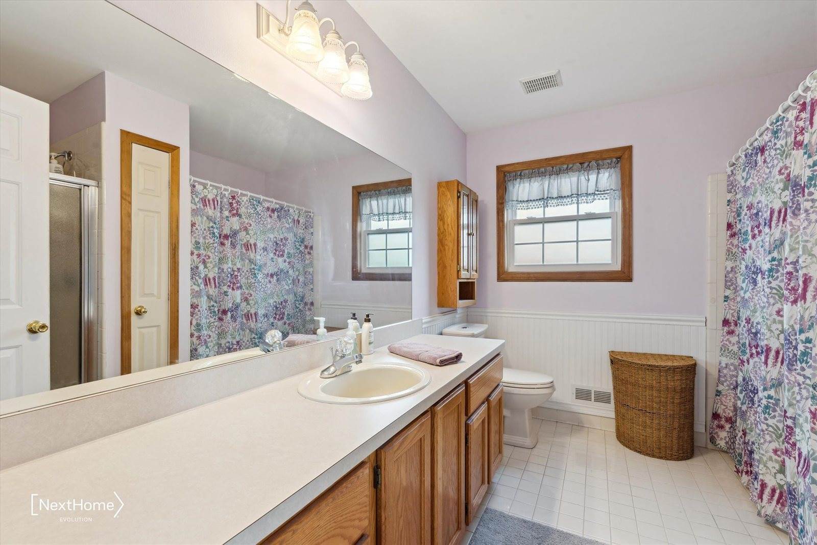 16957 Sunflower Drive, BrownstownCharterTownship_Wayne, MI 48173