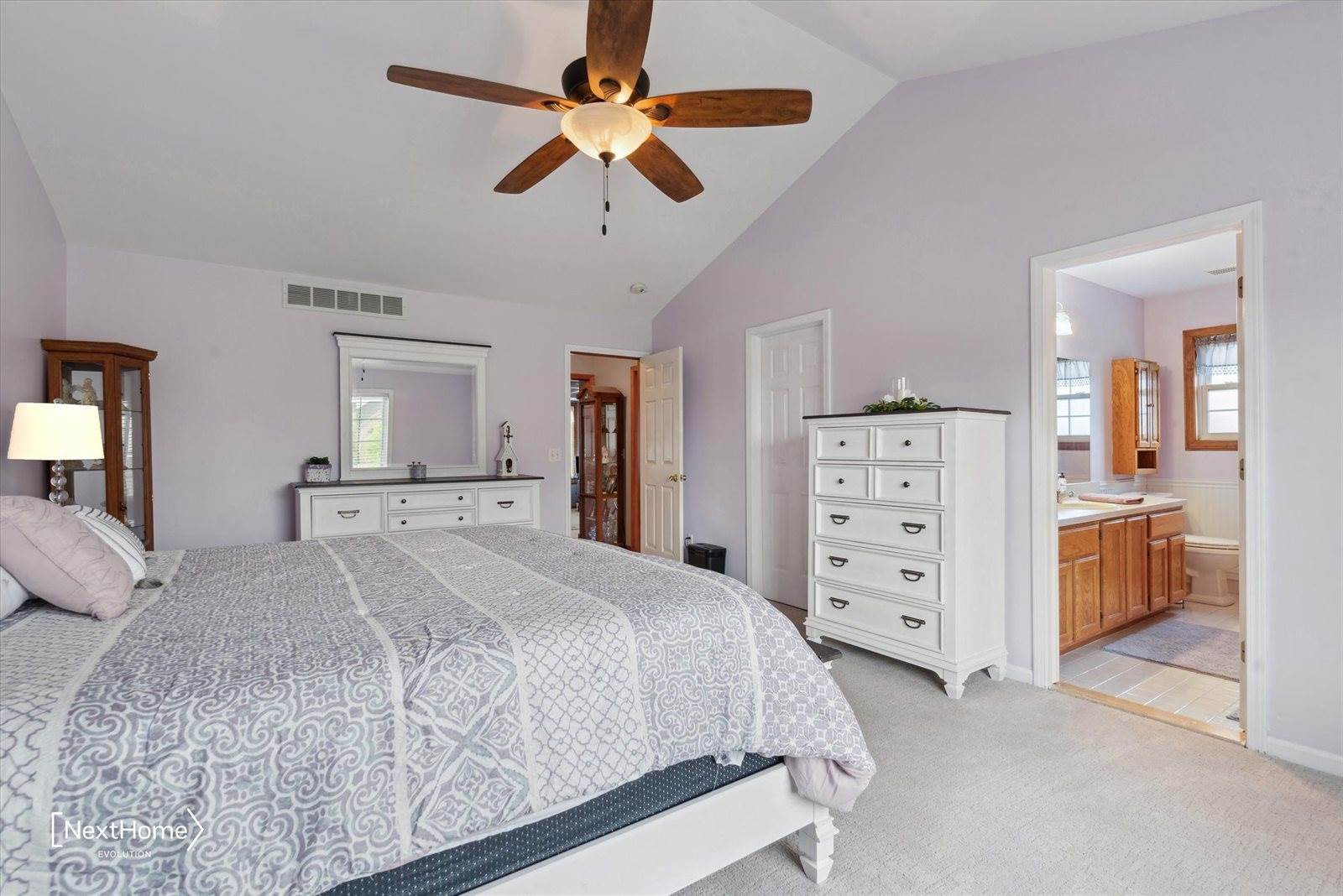 16957 Sunflower Drive, BrownstownCharterTownship_Wayne, MI 48173