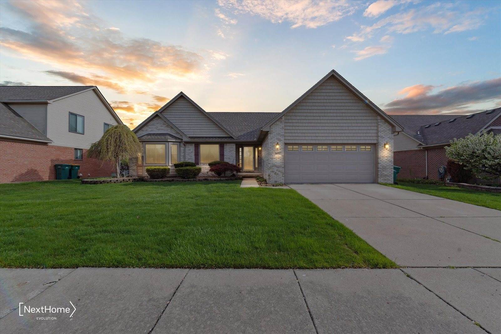 16957 Sunflower Drive, BrownstownCharterTownship_Wayne, MI 48173