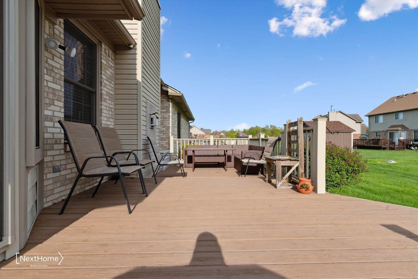 16957 Sunflower Drive, BrownstownCharterTownship_Wayne, MI 48173