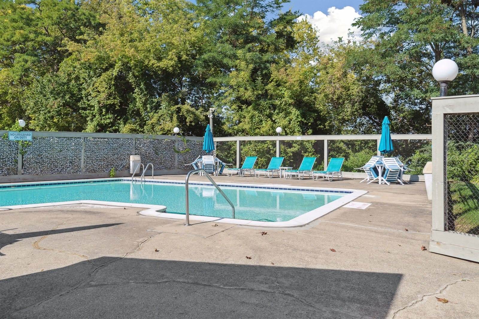 9601 Bayview Drive, #301, YpsilantiCharterTownship_Washtenaw, MI 48197