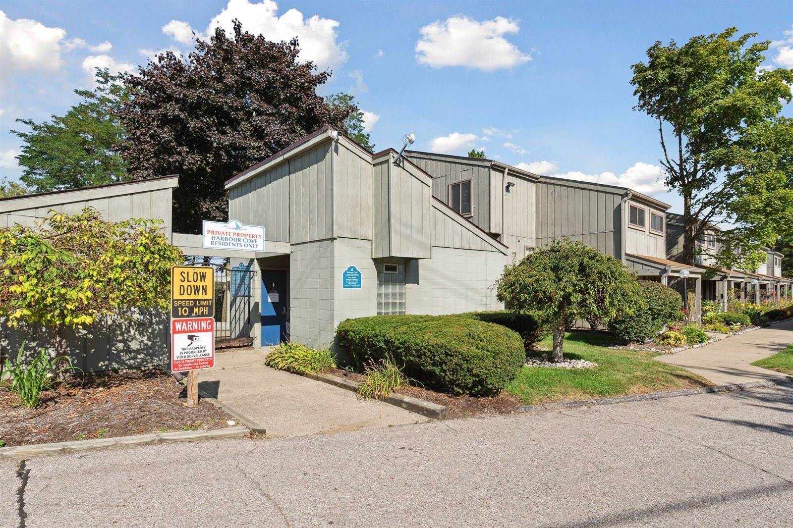 9601 Bayview Drive, #301, YpsilantiCharterTownship_Washtenaw, MI 48197