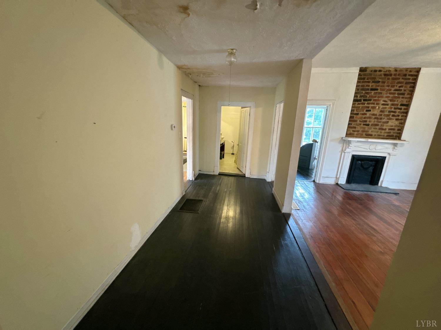 1001 Jackson Street, Lynchburg, VA 24504