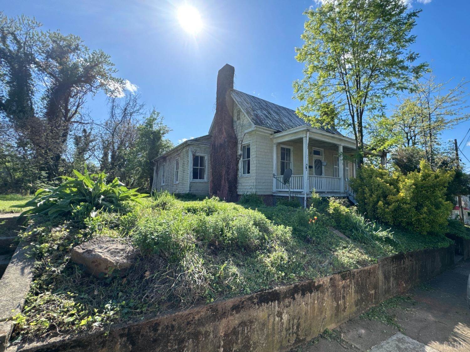 1001 Jackson Street, Lynchburg, VA 24504