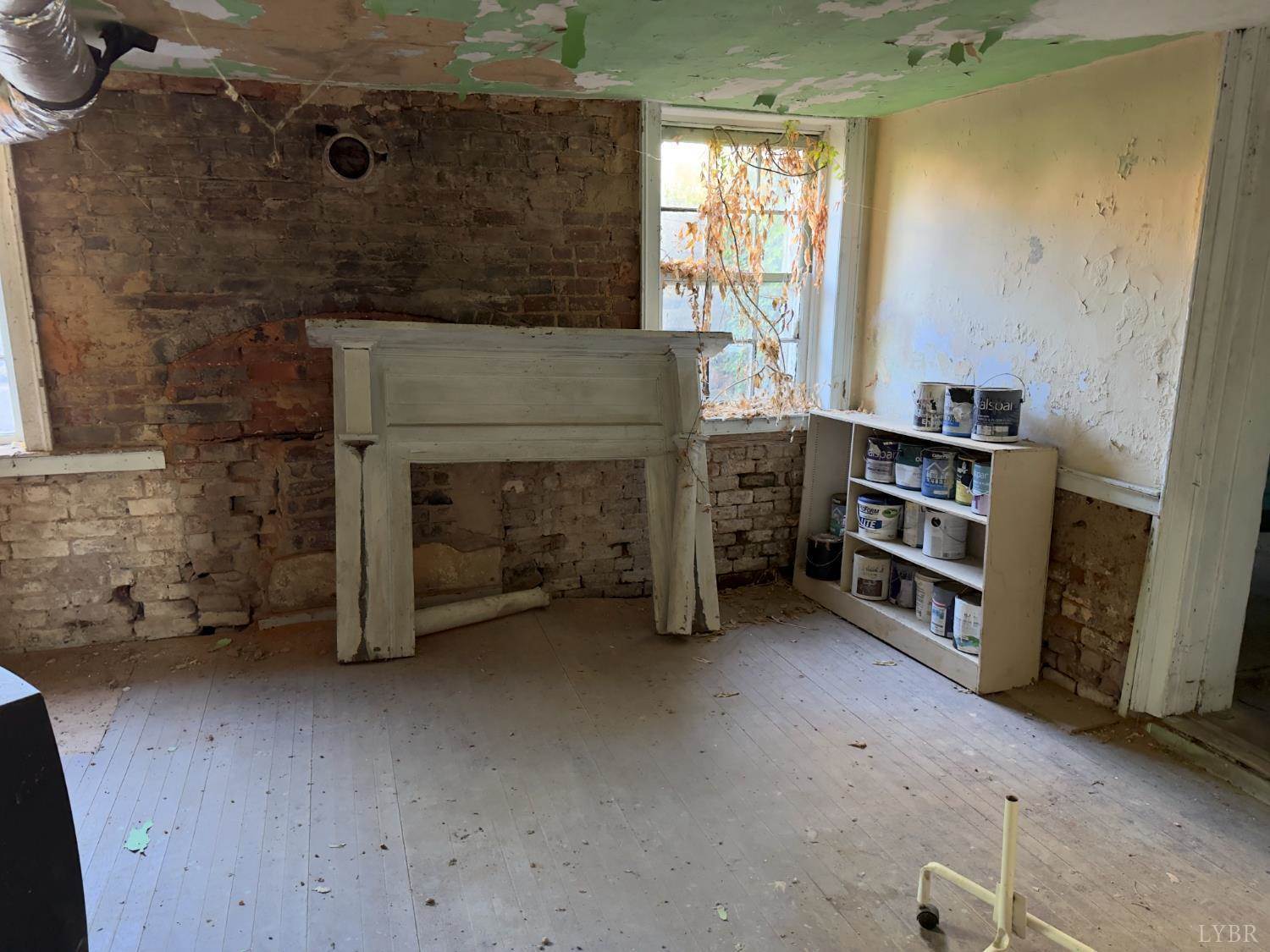 1001 Jackson Street, Lynchburg, VA 24504