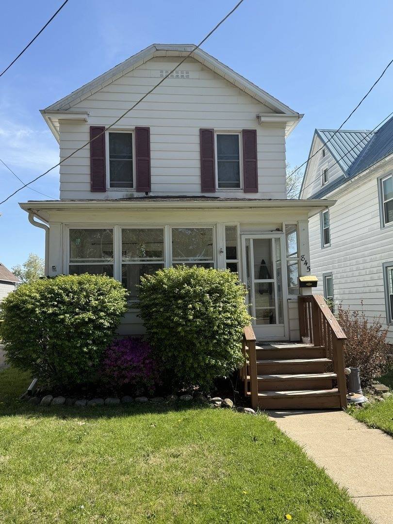 845 West Avon Street, Freeport, IL 61032