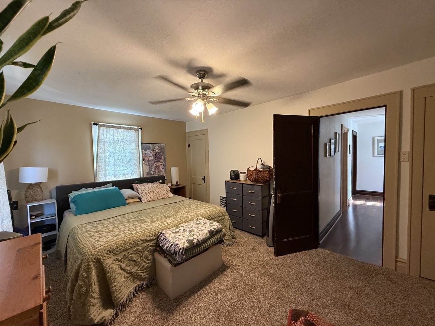 845 West Avon Street, Freeport, IL 61032