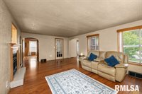 824 South State Street, Geneseo, IL 61254