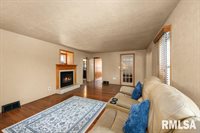 824 South State Street, Geneseo, IL 61254