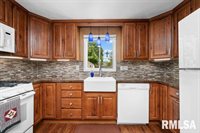 824 South State Street, Geneseo, IL 61254