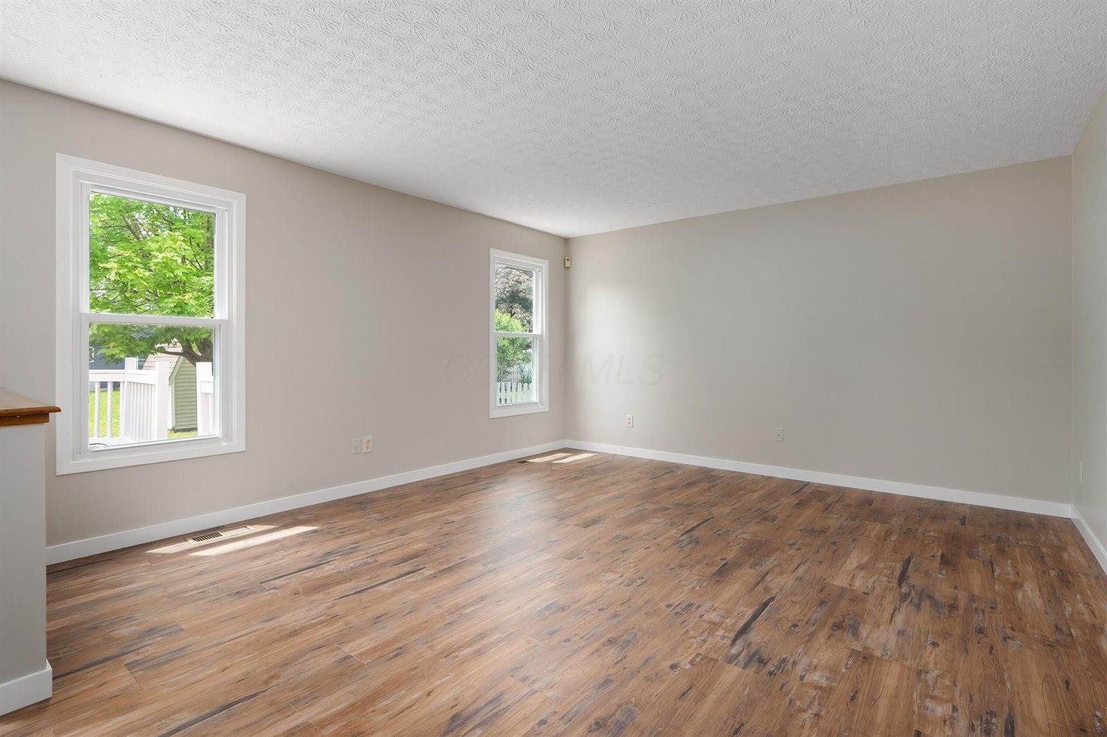 2363 Sundew Avenue, Grove City, OH 43123