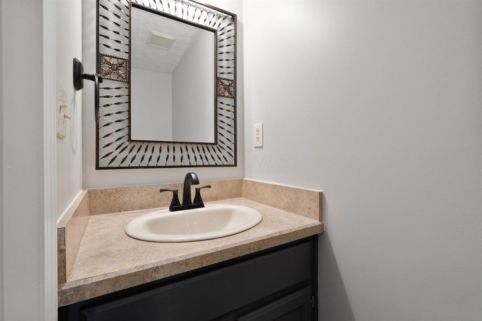 2363 Sundew Avenue, Grove City, OH 43123