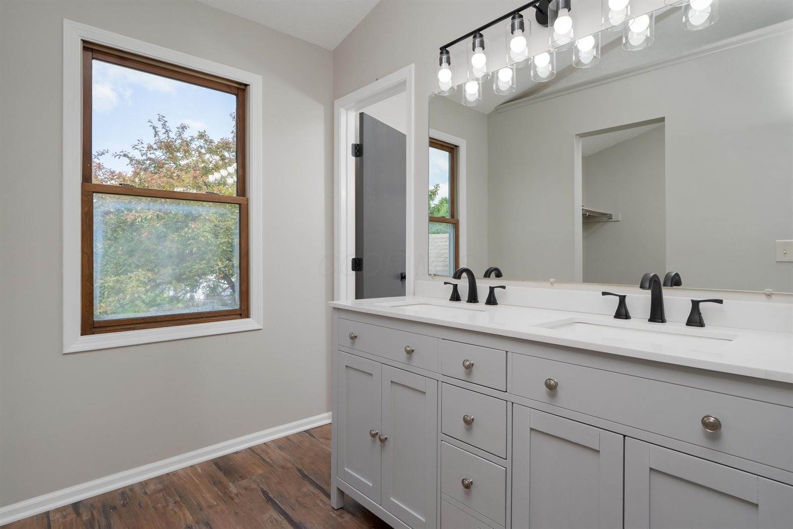 2363 Sundew Avenue, Grove City, OH 43123