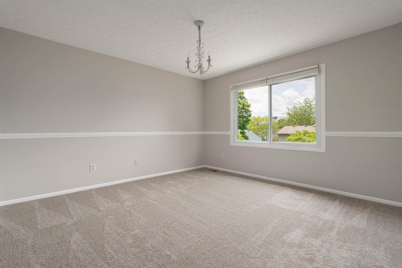 2363 Sundew Avenue, Grove City, OH 43123