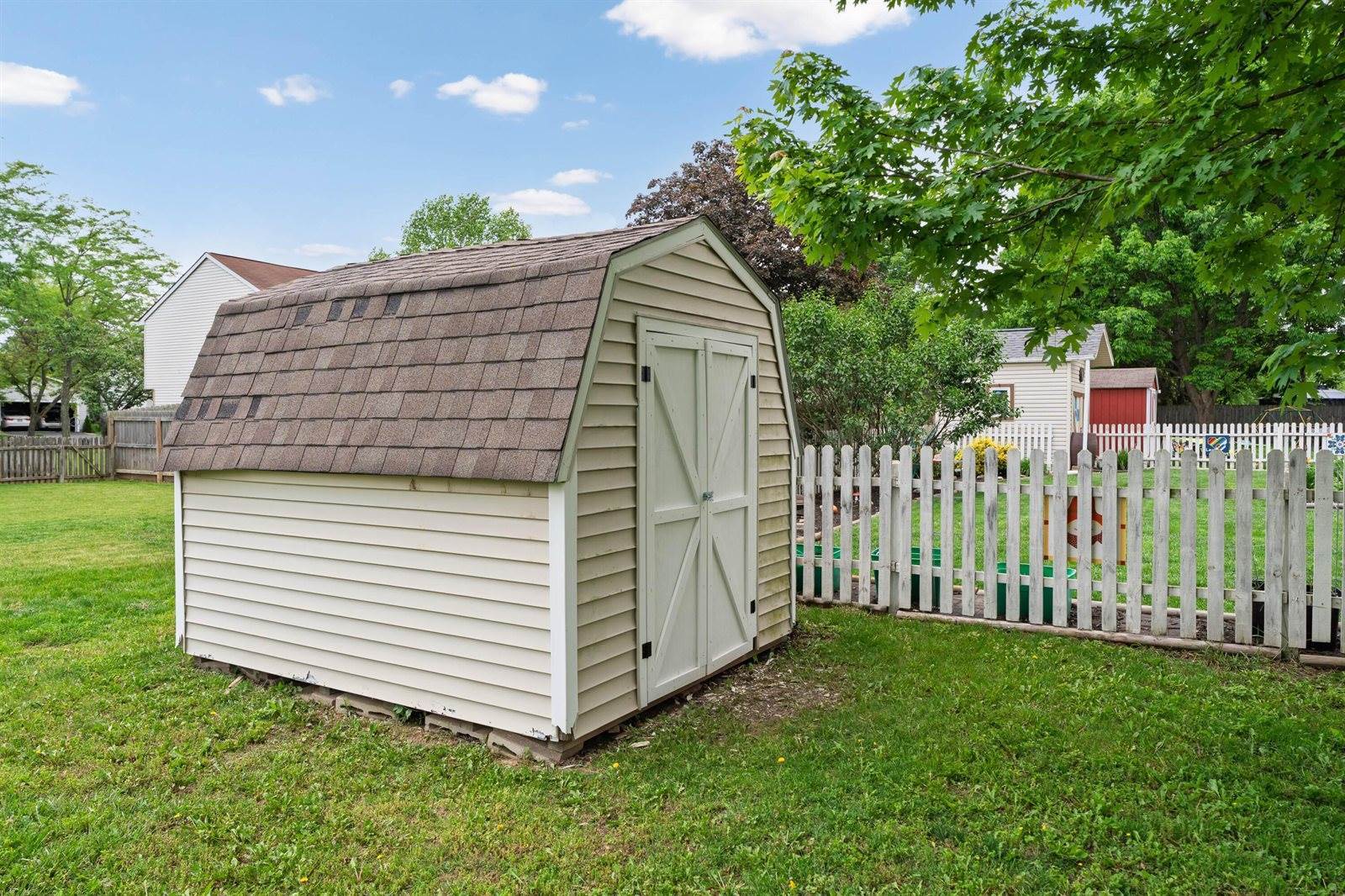 2363 Sundew Avenue, Grove City, OH 43123